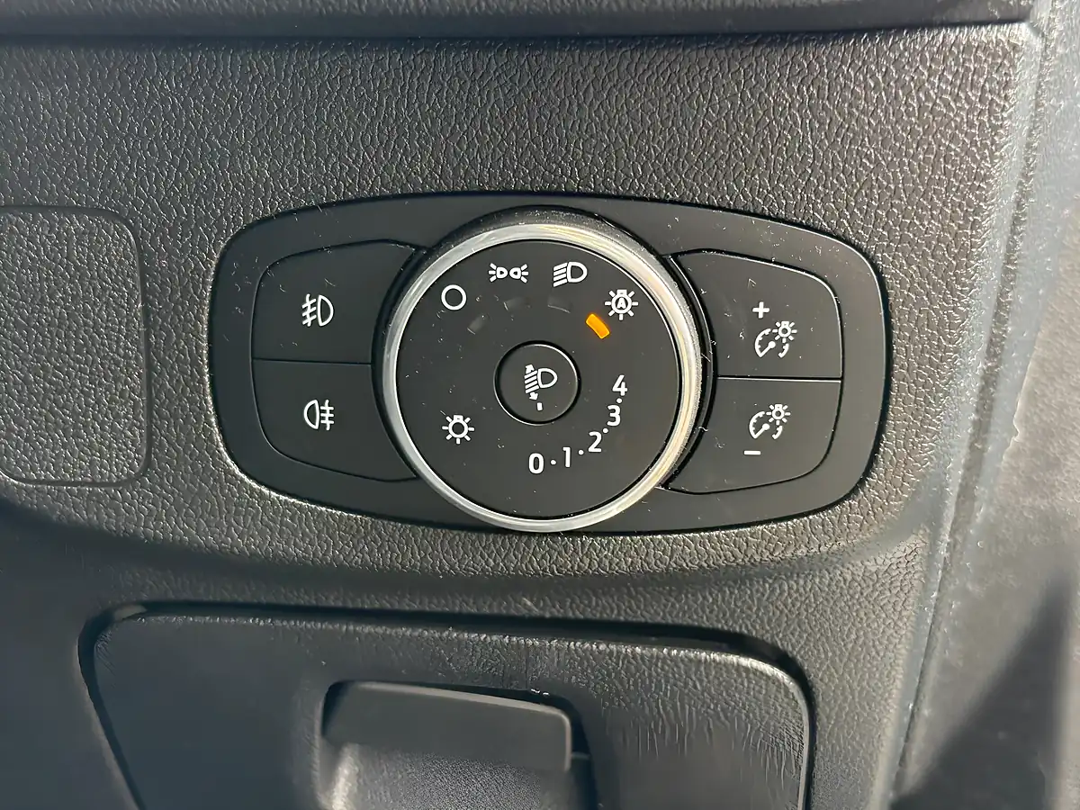 Used 2018 Ford Focus ST-Line X - Interior and Exterior details 14