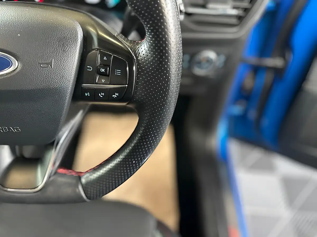 Used 2018 Ford Focus ST-Line X - Interior and Exterior details 11