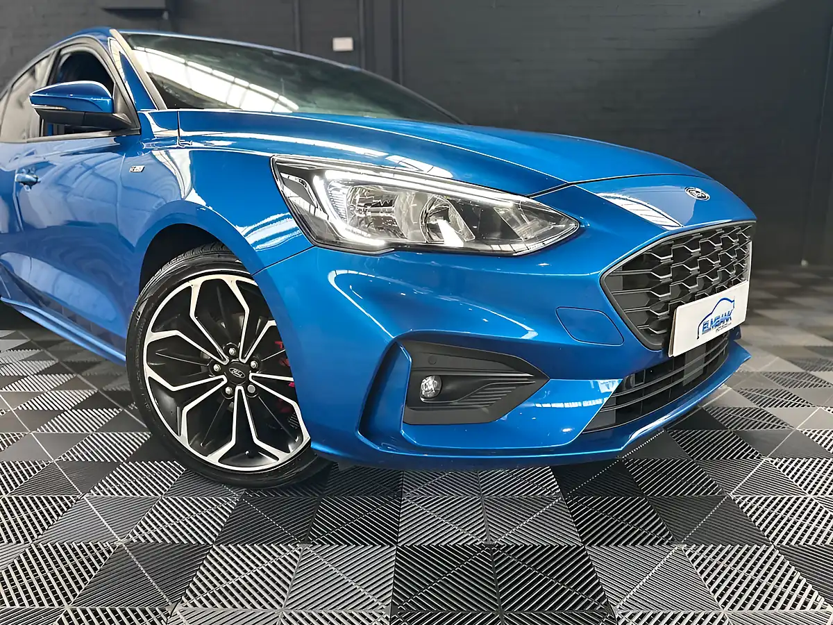 Used 2018 Ford Focus ST-Line X - Interior and Exterior details 4