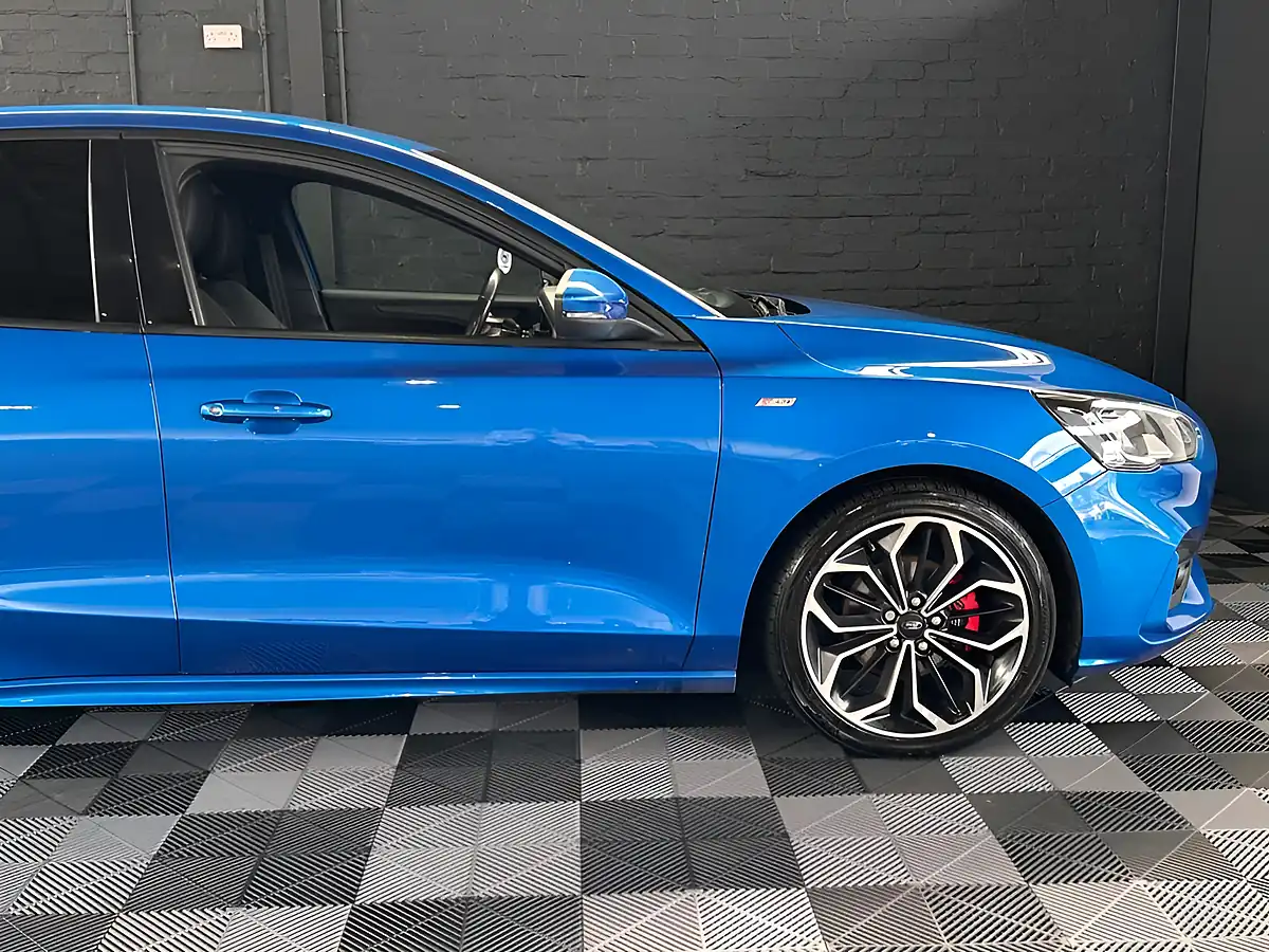Used 2018 Ford Focus ST-Line X - Interior and Exterior details 7