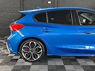 Used 2018 Ford Focus ST-Line X - Interior and Exterior details 8