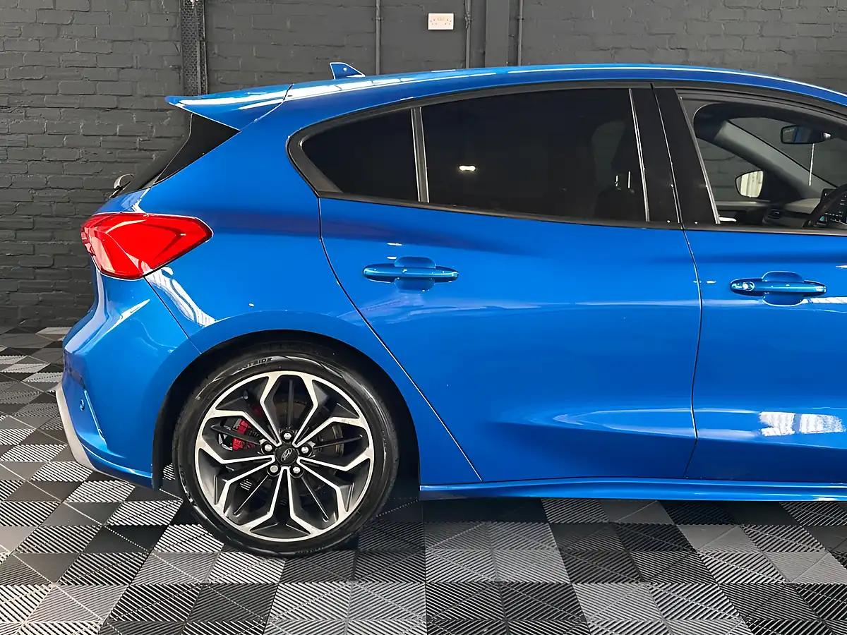 Used 2018 Ford Focus ST-Line X - Interior and Exterior details 8