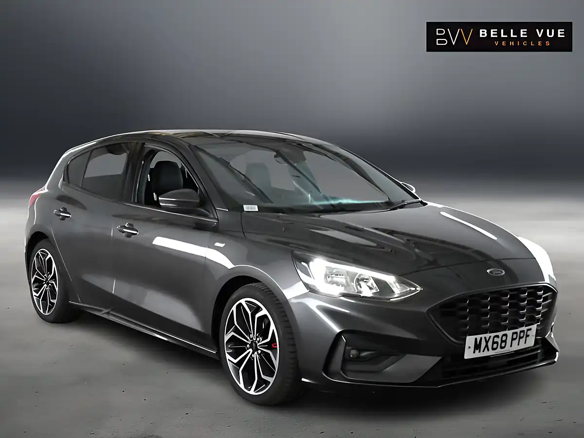 Used 2018 Ford Focus ST-Line X Magnetic - Front View