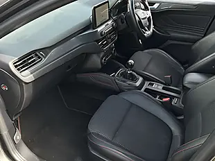 Used 2018 Ford Focus ST-Line X Magnetic - Interior and Exterior details 8