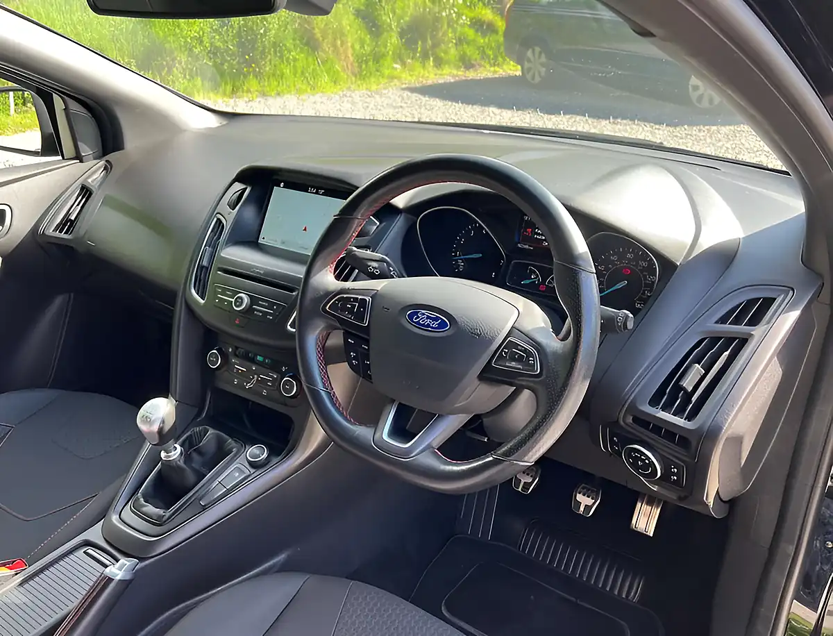 Used 2018 Ford Focus ST-Line X Shadow Black - Interior and Exterior details 12