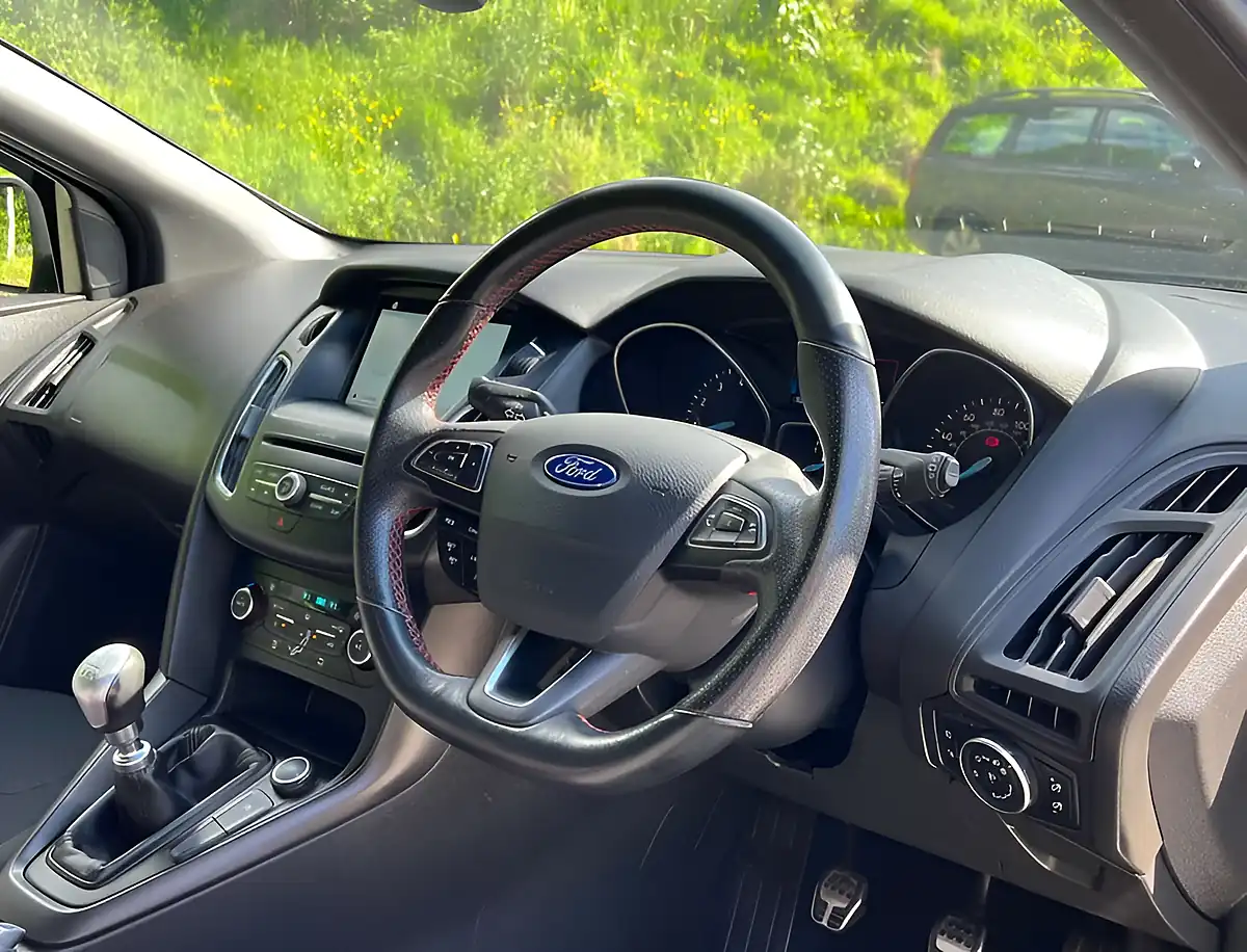 Used 2018 Ford Focus ST-Line X Shadow Black - Interior and Exterior details 13
