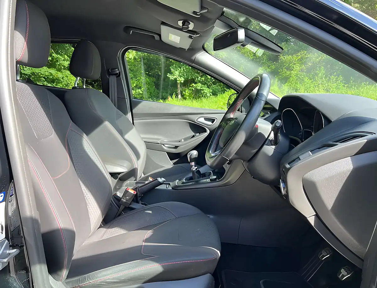 Used 2018 Ford Focus ST-Line X Shadow Black - Interior and Exterior details 14