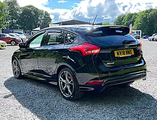 Used 2018 Ford Focus ST-Line X Shadow Black - Interior and Exterior details 5