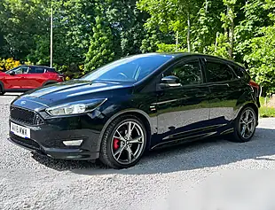 Used 2018 Ford Focus ST-Line X Shadow Black - Interior and Exterior details 7