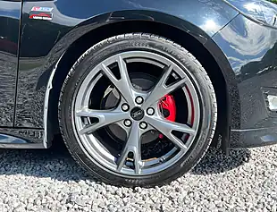 Used 2018 Ford Focus ST-Line X Shadow Black - Interior and Exterior details 9