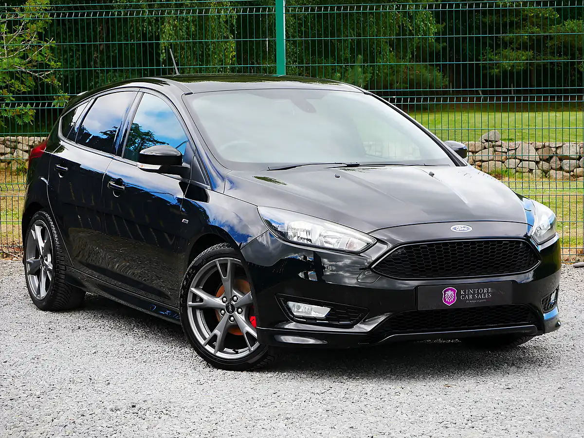 Used 2018 Ford Focus ST-Line X Shadow Black - Front View