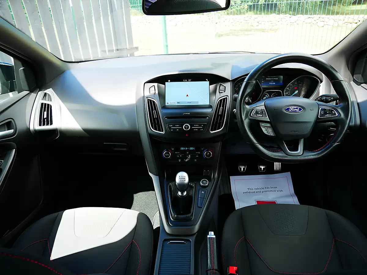 Used 2018 Ford Focus ST-Line X Shadow Black - Interior and Exterior details 10