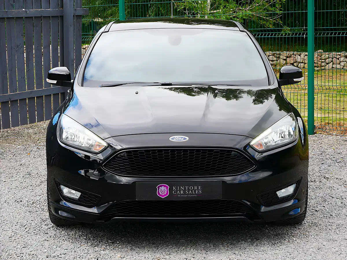 Used 2018 Ford Focus ST-Line X Shadow Black - Interior and Exterior details 3