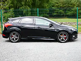Used 2018 Ford Focus ST-Line X Shadow Black - Interior and Exterior details 5