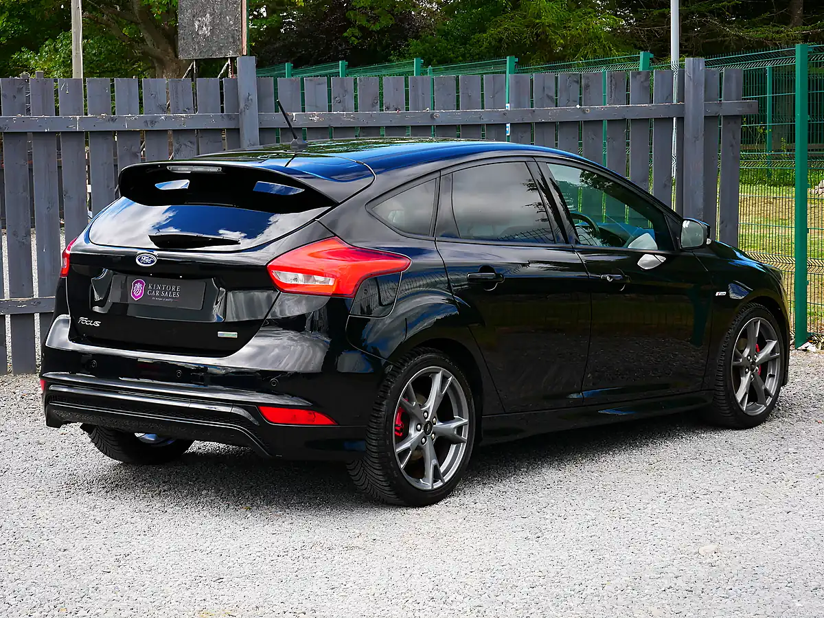 Used 2018 Ford Focus ST-Line X Shadow Black - Interior and Exterior details 9