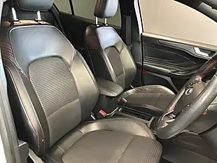 Used 2018 Ford Focus ST-Line X White - Interior and Exterior details 10