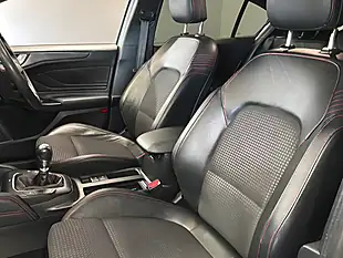 Used 2018 Ford Focus ST-Line X White - Interior and Exterior details 13