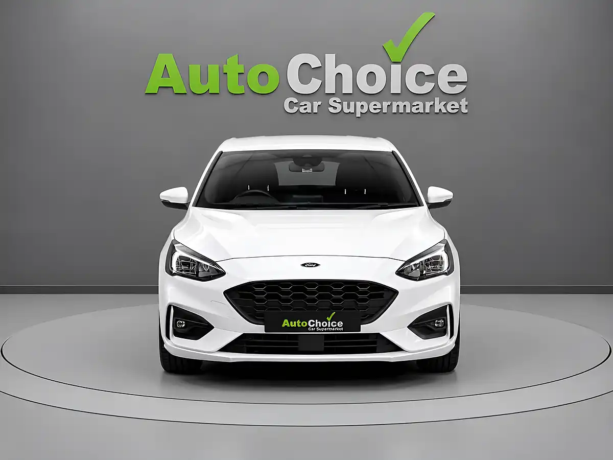 Used 2018 Ford Focus ST-Line X White - Interior and Exterior details 2