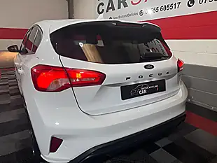 Used 2018 Ford Focus ST-Line X White - Interior and Exterior details 12