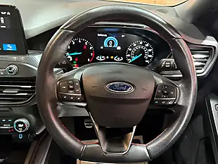 Used 2018 Ford Focus ST-Line X White - Interior and Exterior details 18