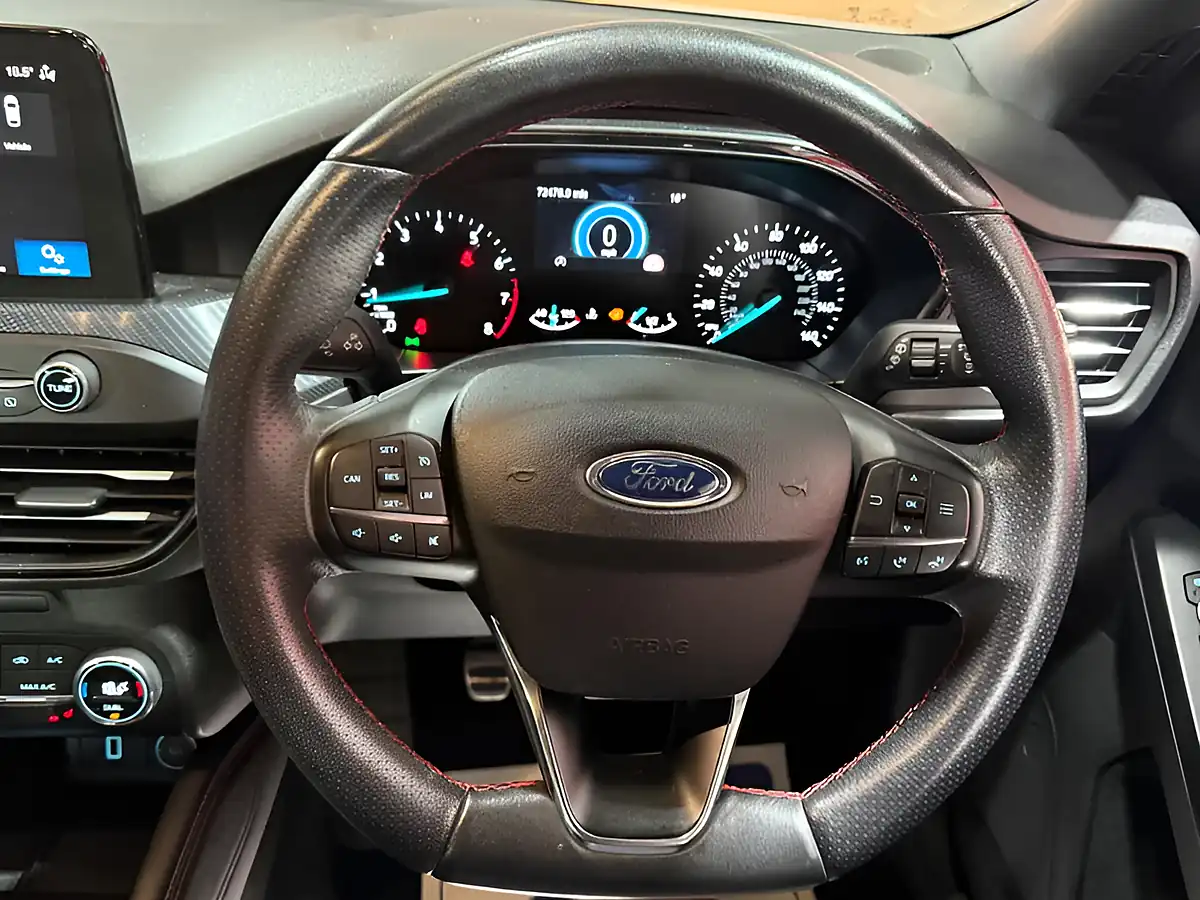 Used 2018 Ford Focus ST-Line X White - Interior and Exterior details 18