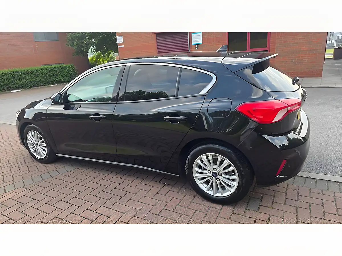 Used 2018 Ford Focus Titanium Black - Interior and Exterior details 12