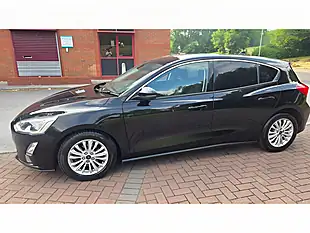 Used 2018 Ford Focus Titanium Black - Interior and Exterior details 15