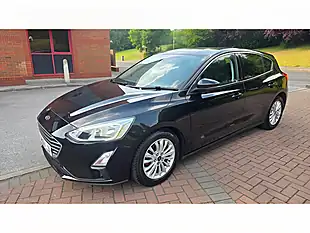 Used 2018 Ford Focus Titanium Black - Interior and Exterior details 17