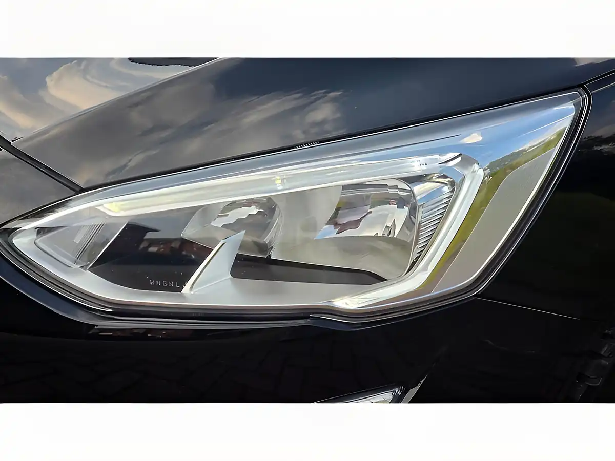 Used 2018 Ford Focus Titanium Black - Interior and Exterior details 18