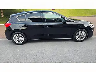Used 2018 Ford Focus Titanium Black - Interior and Exterior details 5