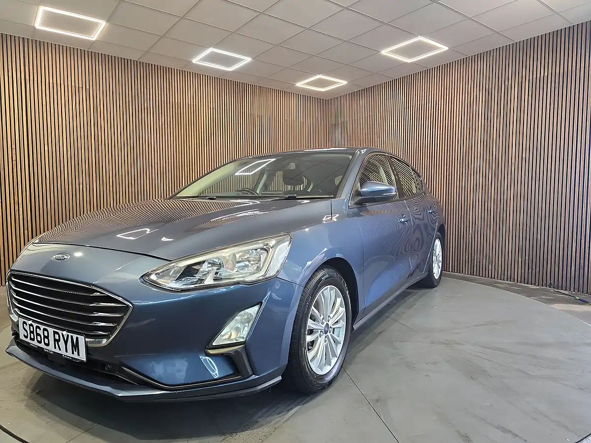 Used 2018 Ford Focus Titanium Blue - Interior and Exterior details 4