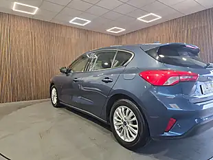 Used 2018 Ford Focus Titanium Blue - Interior and Exterior details 5
