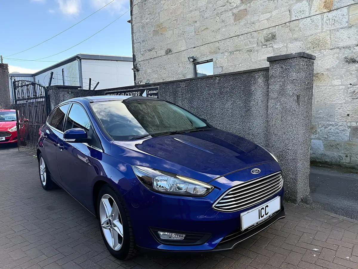 Used 2018 Ford Focus Titanium Blue - Front View