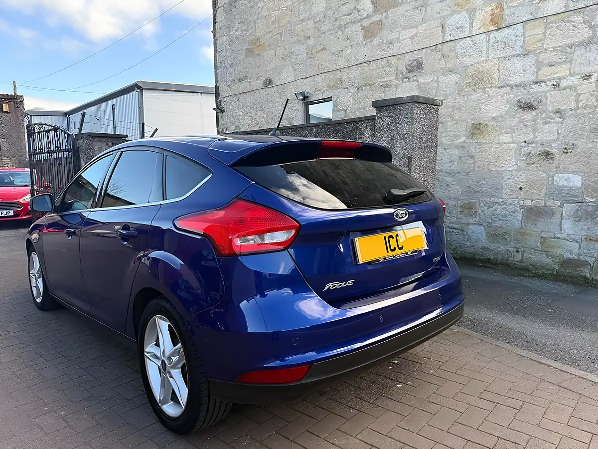 Used 2018 Ford Focus Titanium Blue - Interior and Exterior details 6