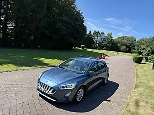 Used 2018 Ford Focus Titanium Blue - Interior and Exterior details 9