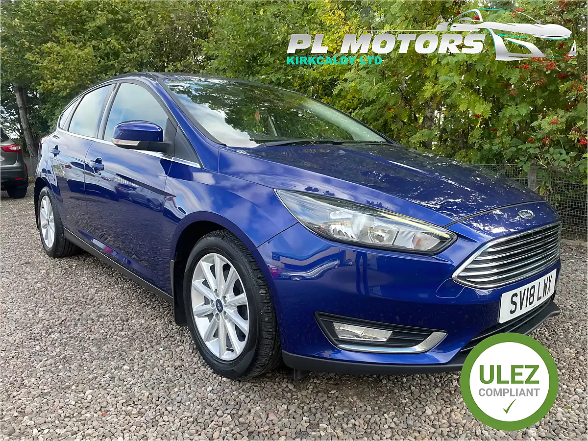 Used 2018 Ford Focus Titanium Deep Impact Blue - Front View