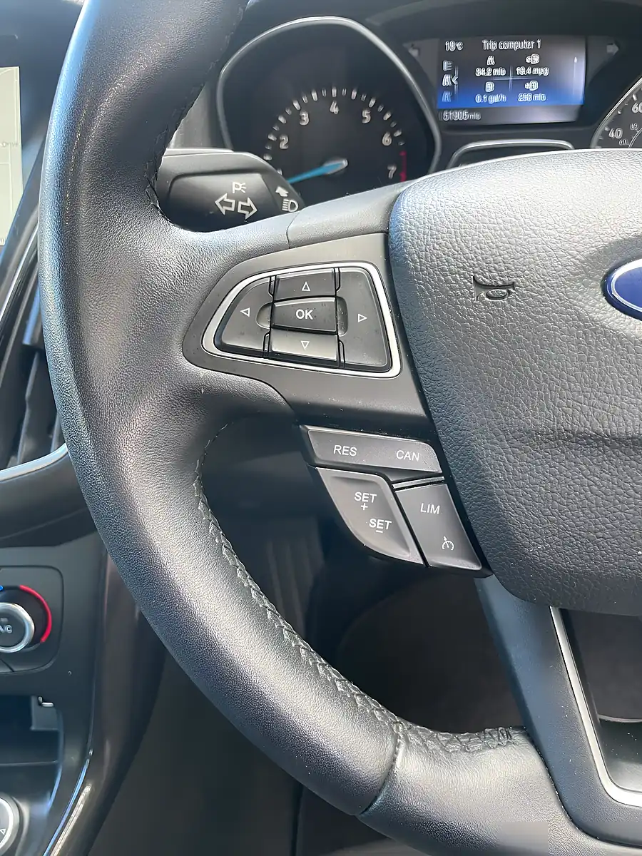 Used 2018 Ford Focus Titanium Deep Impact Blue - Interior and Exterior details 14