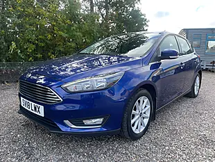 Used 2018 Ford Focus Titanium Deep Impact Blue - Interior and Exterior details 2