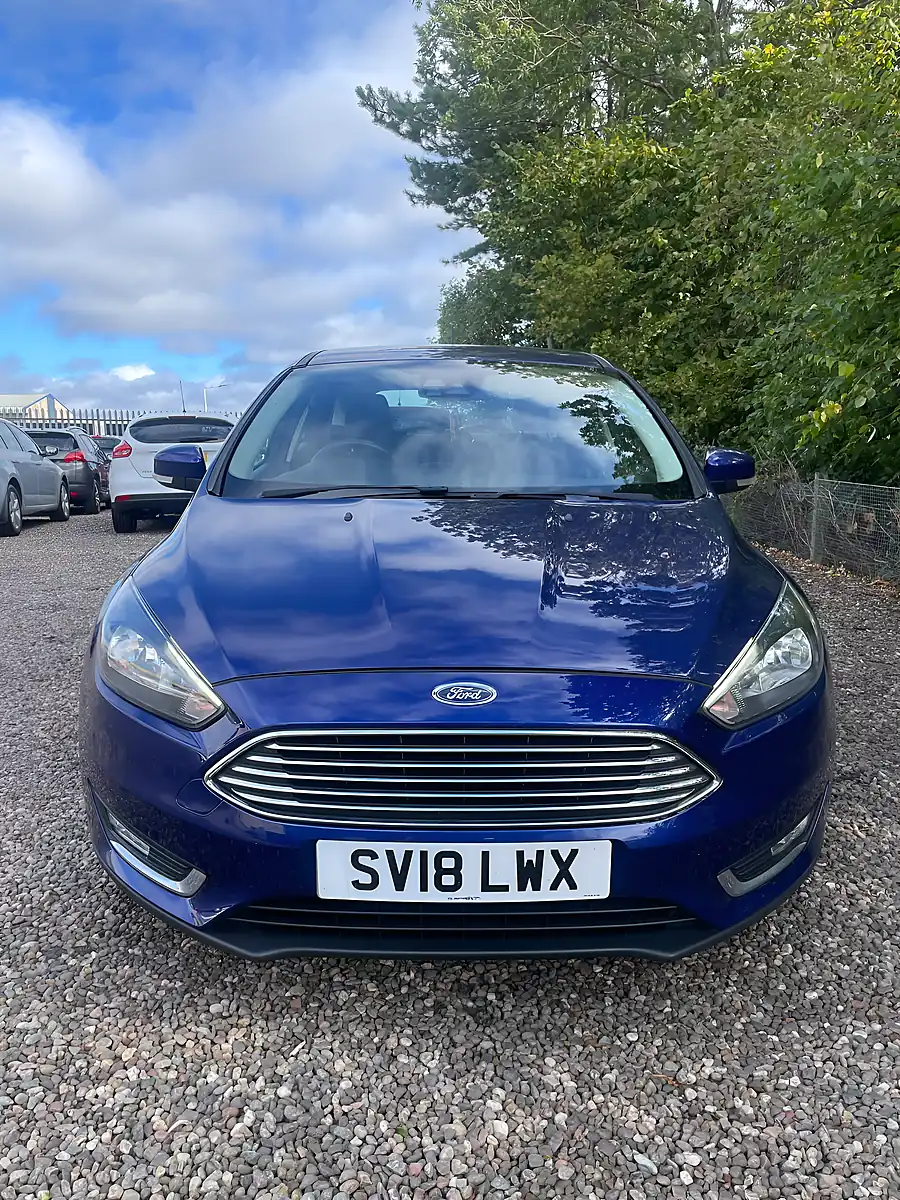 Used 2018 Ford Focus Titanium Deep Impact Blue - Interior and Exterior details 5