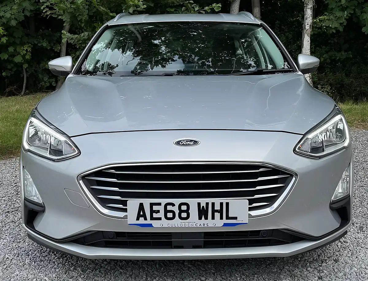 Used 2018 Ford Focus Titanium Diffused Silver - Interior and Exterior details 8