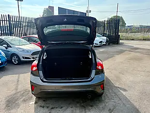 Used 2018 Ford Focus Titanium Magnetic Grey - Interior and Exterior details 16