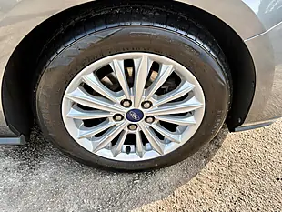 Used 2018 Ford Focus Titanium Magnetic Grey - Interior and Exterior details 17