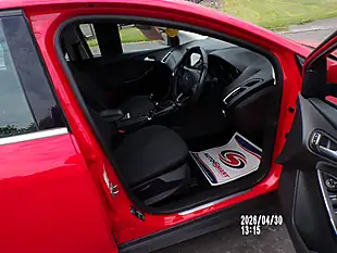 Used 2018 Ford Focus Titanium Red - Interior and Exterior details 14