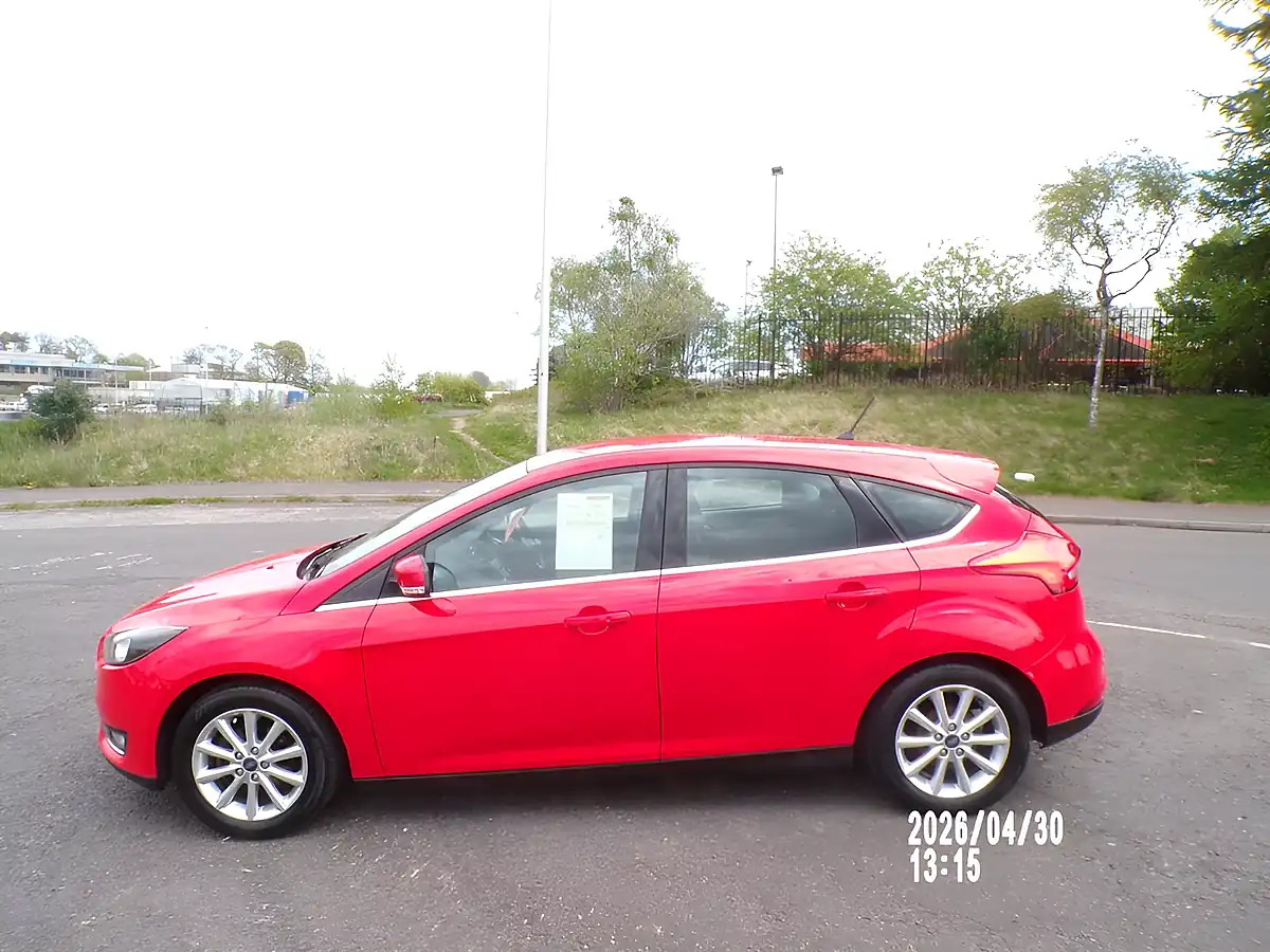 Used 2018 Ford Focus Titanium Red - Interior and Exterior details 2
