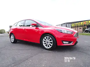 Used 2018 Ford Focus Titanium Red - Interior and Exterior details 3