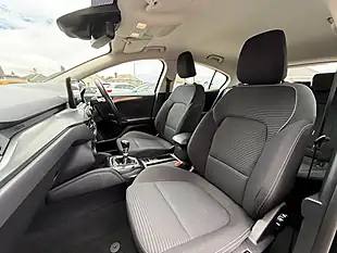 Used 2018 Ford Focus Titanium Shadow Black - Interior and Exterior details 14