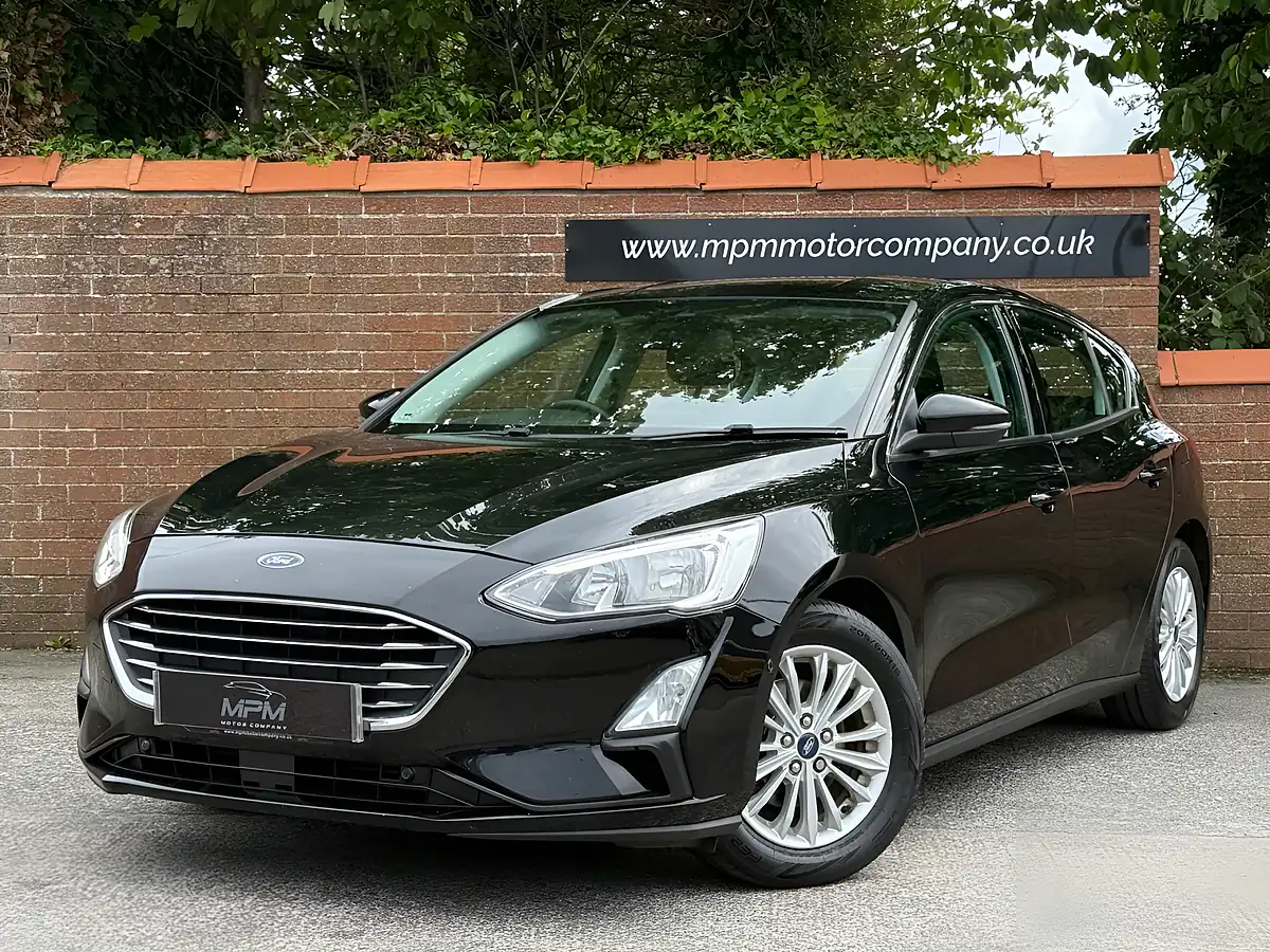 Used 2018 Ford Focus Titanium Shadow Black - Interior and Exterior details 2