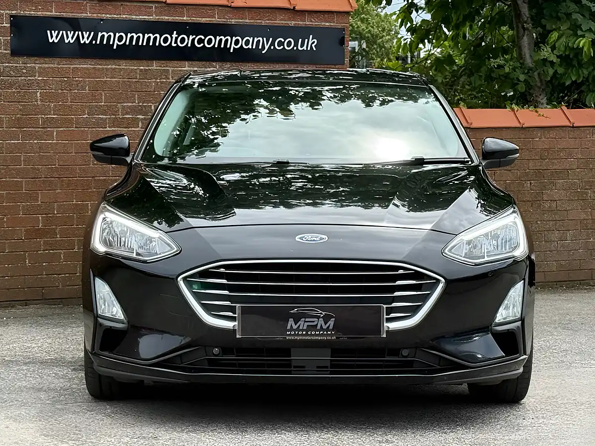 Used 2018 Ford Focus Titanium Shadow Black - Interior and Exterior details 7