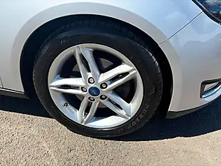 Used 2018 Ford Focus Titanium Silver - Interior and Exterior details 10