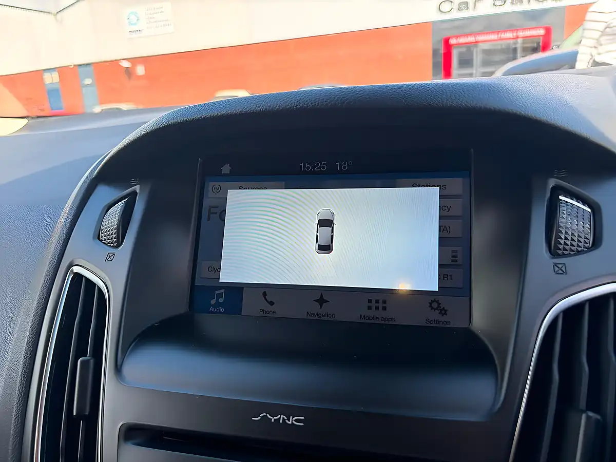 Used 2018 Ford Focus Titanium Silver - Interior and Exterior details 13